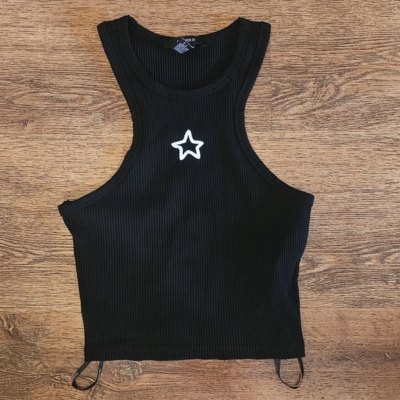 💥Sale Item🏷💲5💥 FOREVER 21 Black Ribbed Star Tank Top Size S - Picture 1 of 2